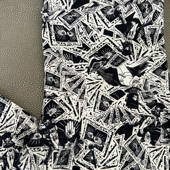 LuLaRoe Disney OS Leggings Villains Dr Facilier Shadow Man Tarot Cards - Picture 2 of 6